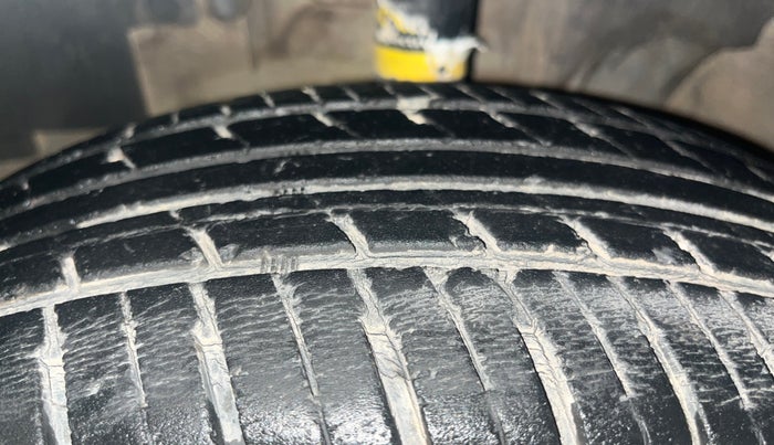 2016 Renault Kwid RXT 0.8, Petrol, Manual, 37,817 km, Left Front Tyre Tread