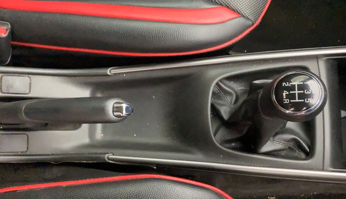 2020 Toyota Glanza V, Petrol, Manual, 32,705 km, Gear Lever