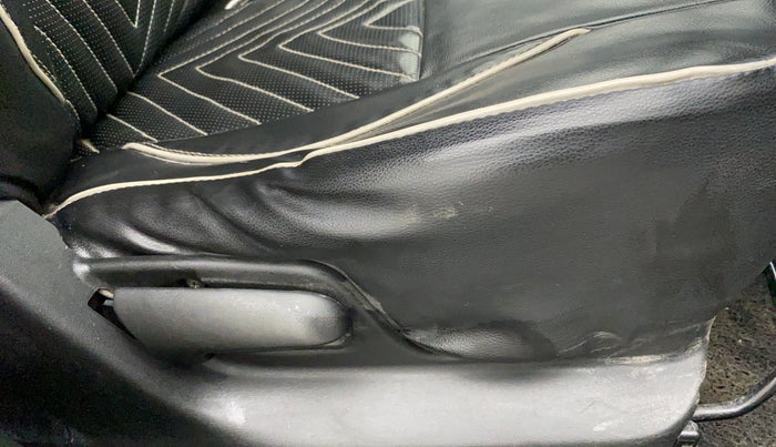 2017 Maruti Swift LXI (O), Petrol, Manual, 79,697 km, Driver Side Adjustment Panel