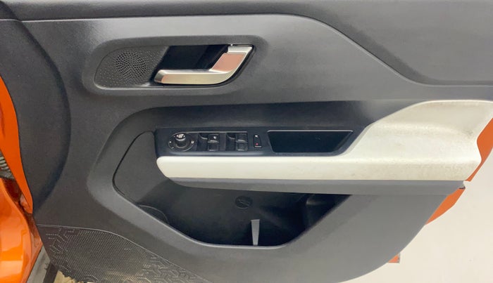 2022 Tata PUNCH CREATIVE  iRA PACK MT, Petrol, Manual, 84,424 km, Driver Side Door Panels Control