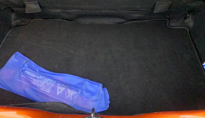 2022 Tata PUNCH CREATIVE  iRA PACK MT, Petrol, Manual, 84,424 km, Boot Inside