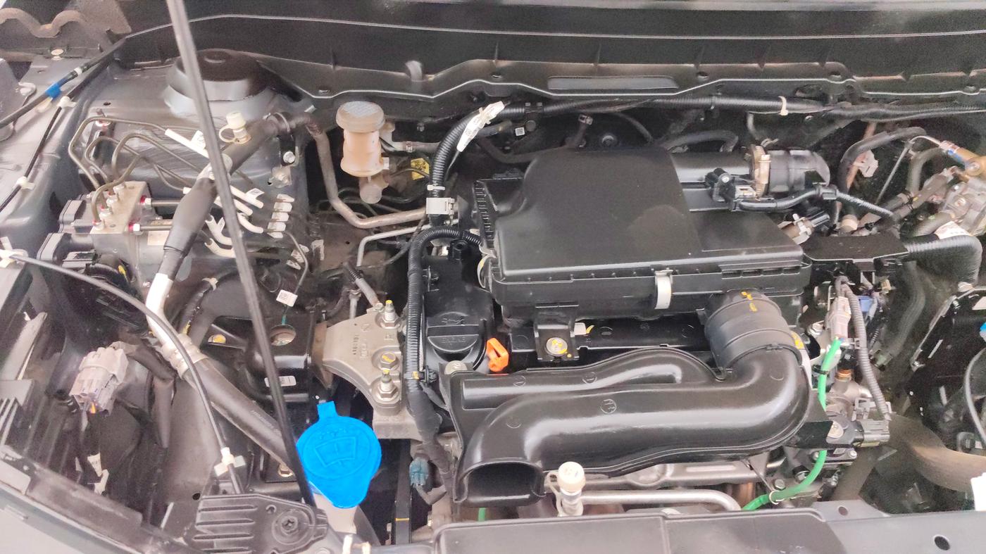 2025 Maruti BREZZA VXI S-CNG, CNG, Manual, 9,587 km, Engine View - Right