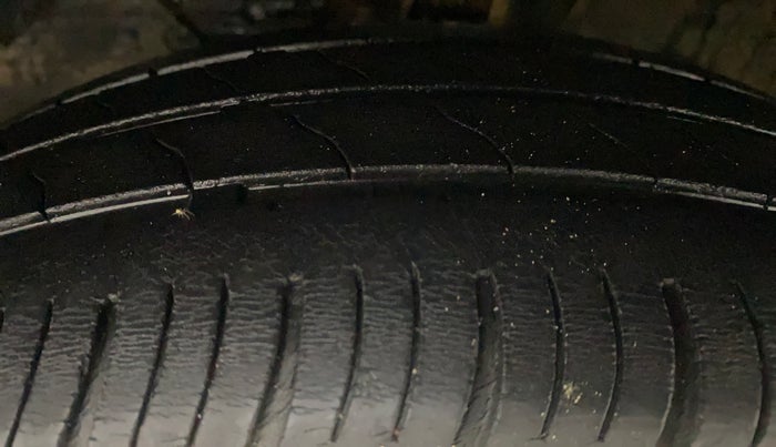 2020 Maruti Baleno DELTA CVT PETROL 1.2, Petrol, Automatic, 39,986 km, Left Front Tyre Tread