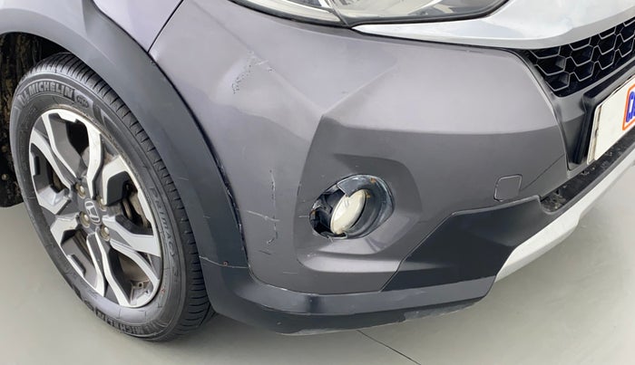 2017 Honda WR-V 1.5 i-DTEC VX MT, Diesel, Manual, 59,266 km, Front bumper - Slightly dented