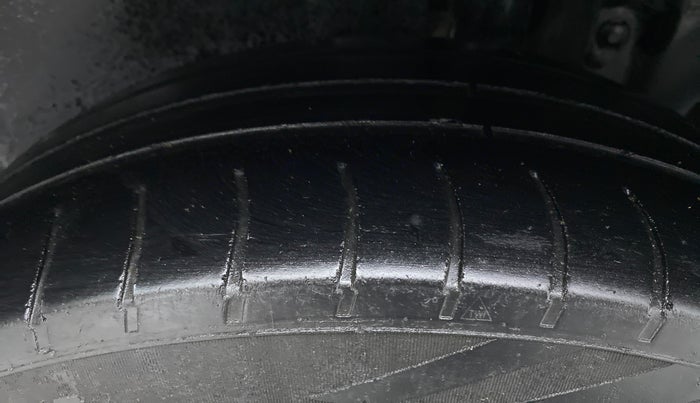 2014 Maruti Ertiga ZDI, Diesel, Manual, 88,223 km, Left Rear Tyre Tread