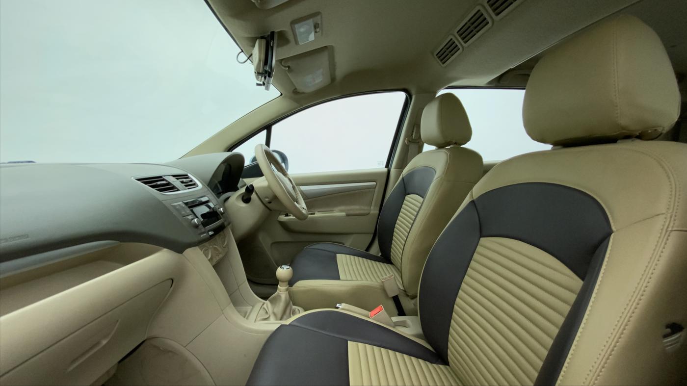 2014 Maruti Ertiga ZDI, Diesel, Manual, 88,223 km, Right Side Front Door Cabin
