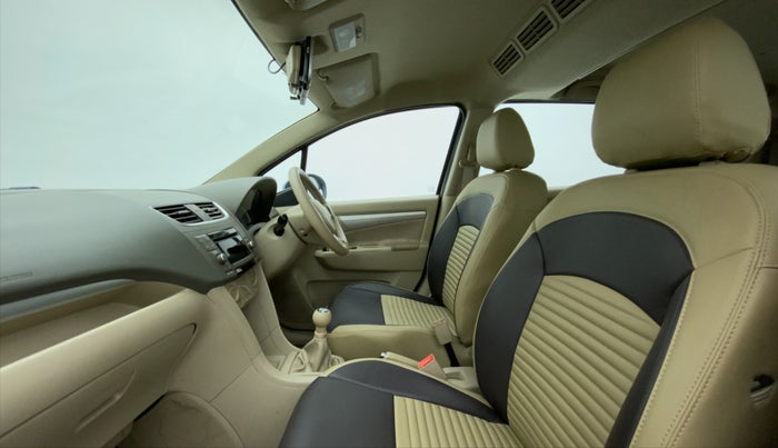 2014 Maruti Ertiga ZDI, Diesel, Manual, 88,223 km, Right Side Front Door Cabin