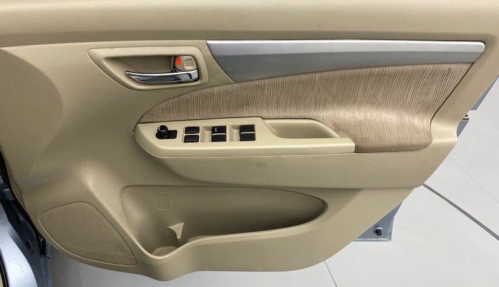 2014 Maruti Ertiga ZDI, Diesel, Manual, 88,223 km, Driver Side Door Panels Control