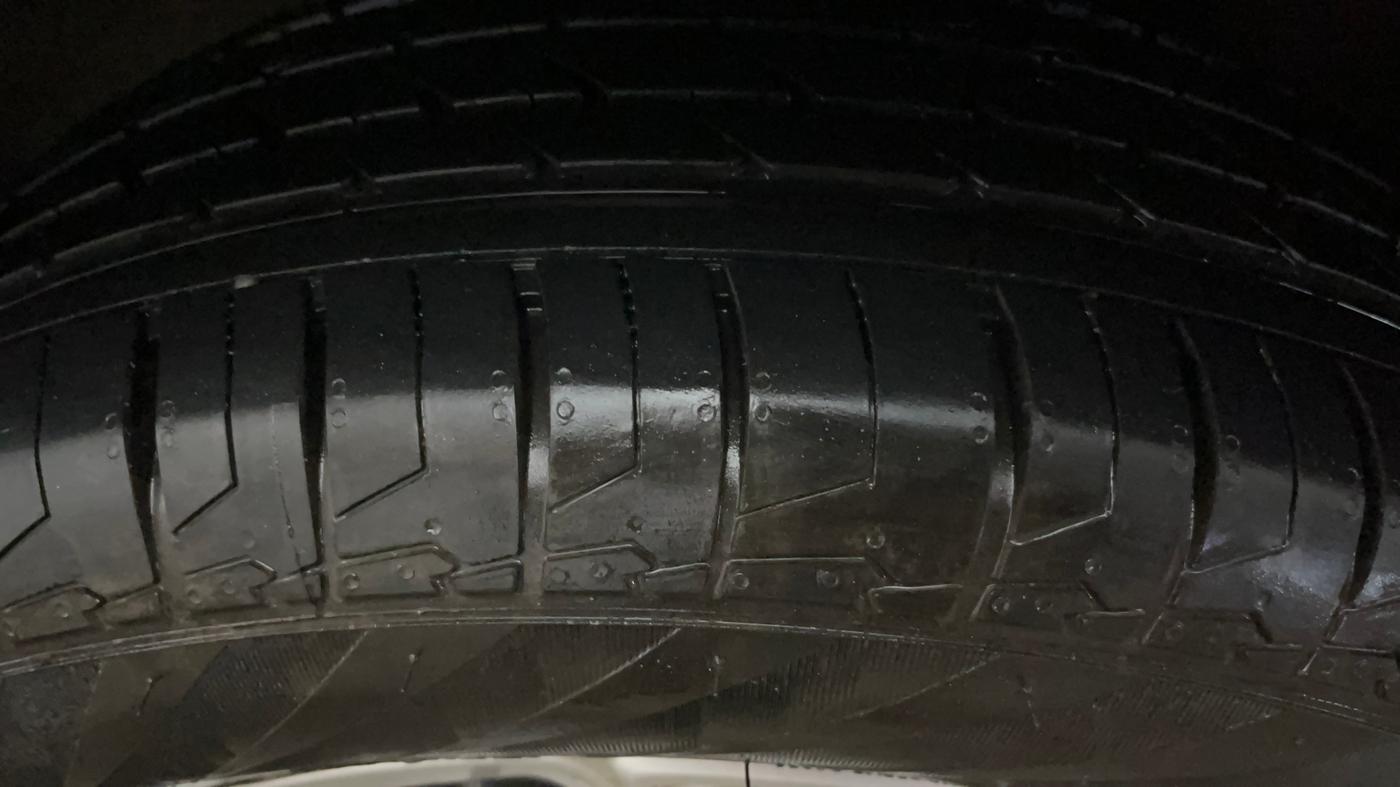 2017 Ford Ecosport TITANIUM 1.5L PETROL AT, Petrol, Automatic, 63,193 km, Left Rear Tyre Tread