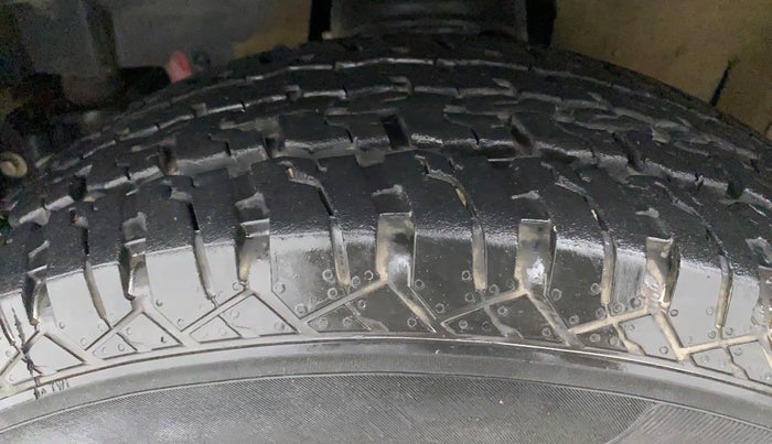 2022 Mahindra Thar LX PETROL HT 4WD AT, Petrol, Automatic, 8,808 km, Left Front Tyre Tread