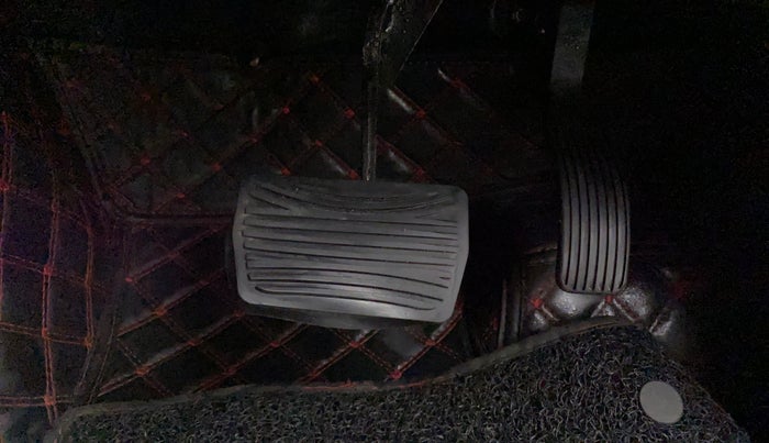2022 Mahindra Thar LX PETROL HT 4WD AT, Petrol, Automatic, 8,808 km, Pedals