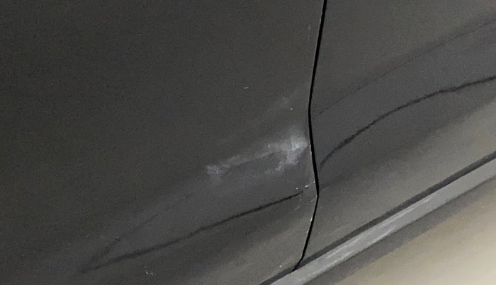 2011 Volkswagen Vento HIGHLINE 1.6 MPI, Petrol, Manual, 93,337 km, Front passenger door - Paint has faded