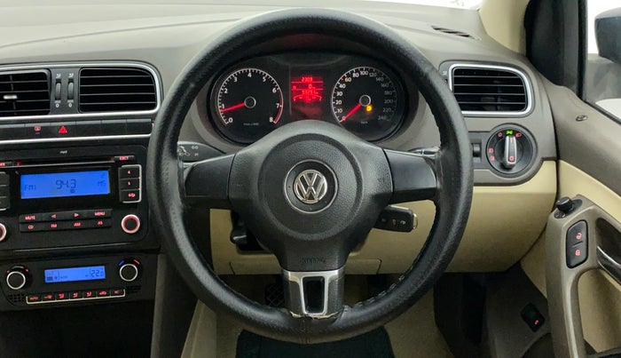 2011 Volkswagen Vento HIGHLINE 1.6 MPI, Petrol, Manual, 93,337 km, Steering Wheel Close Up