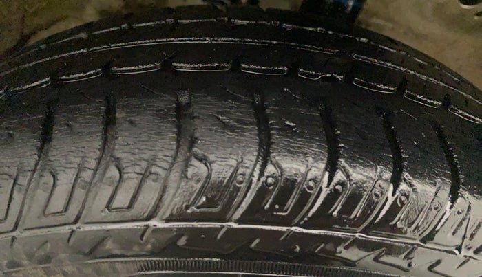2017 Maruti Wagon R 1.0 VXI, Petrol, Manual, 22,280 km, Right Rear Tyre Tread