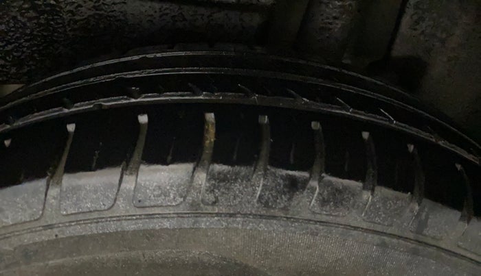 2018 Maruti Dzire VXI AMT, Petrol, Automatic, 54,073 km, Left Rear Tyre Tread