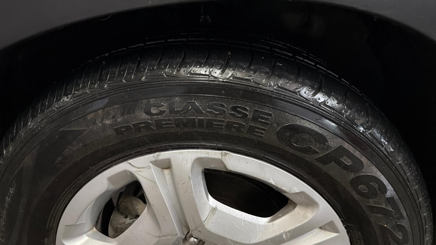 2021 KIA SONET HTK PLUS 1.0 DCT, Petrol, Automatic, 34,841 km, Left Front Tyre Tread