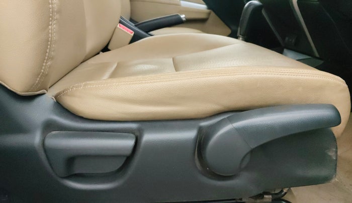 2015 Honda City 1.5L I-VTEC VX CVT, CNG, Automatic, 65,375 km, Driver Side Adjustment Panel