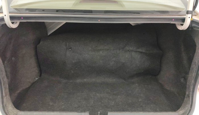 2015 Honda City 1.5L I-VTEC VX CVT, CNG, Automatic, 65,375 km, Boot Inside