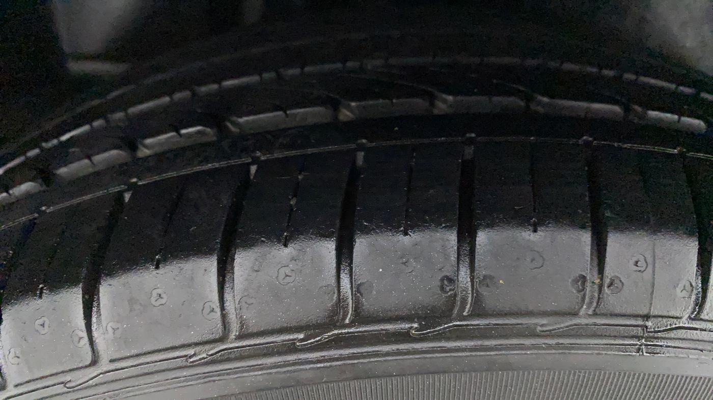 2019 Maruti Ciaz ALPHA 1.5 SHVS PETROL, CNG, Manual, 19,246 km, Right Rear Tyre Tread