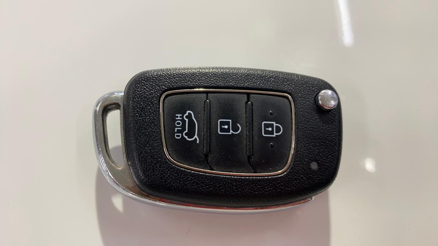 2022 Hyundai NEW I20 SPORTZ 1.2 MT, Petrol, Manual, 42,672 km, Key Close Up