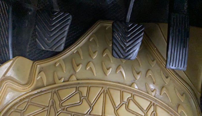 2013 Hyundai i20 ASTA 1.2, Petrol, Manual, 1,03,608 km, Pedals