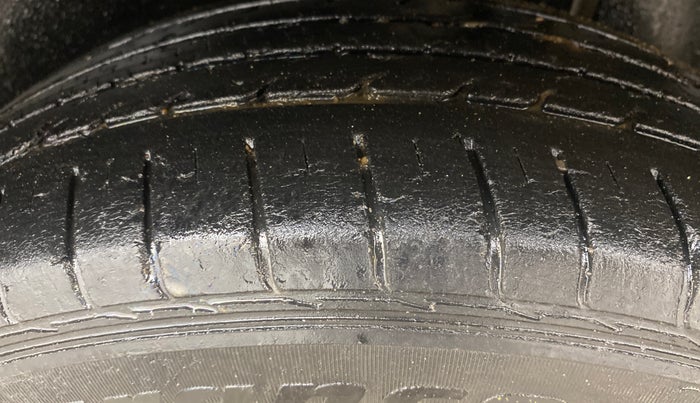 2020 MG HECTOR SHARP 1.5 DCT PETROL, Petrol, Automatic, 44,285 km, Left Rear Tyre Tread