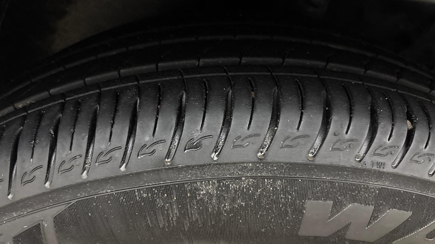 2025 KIA SONET HTK Plus (O) 1.2 Petrol MT, Petrol, Manual, 8,031 km, Left Front Tyre Tread