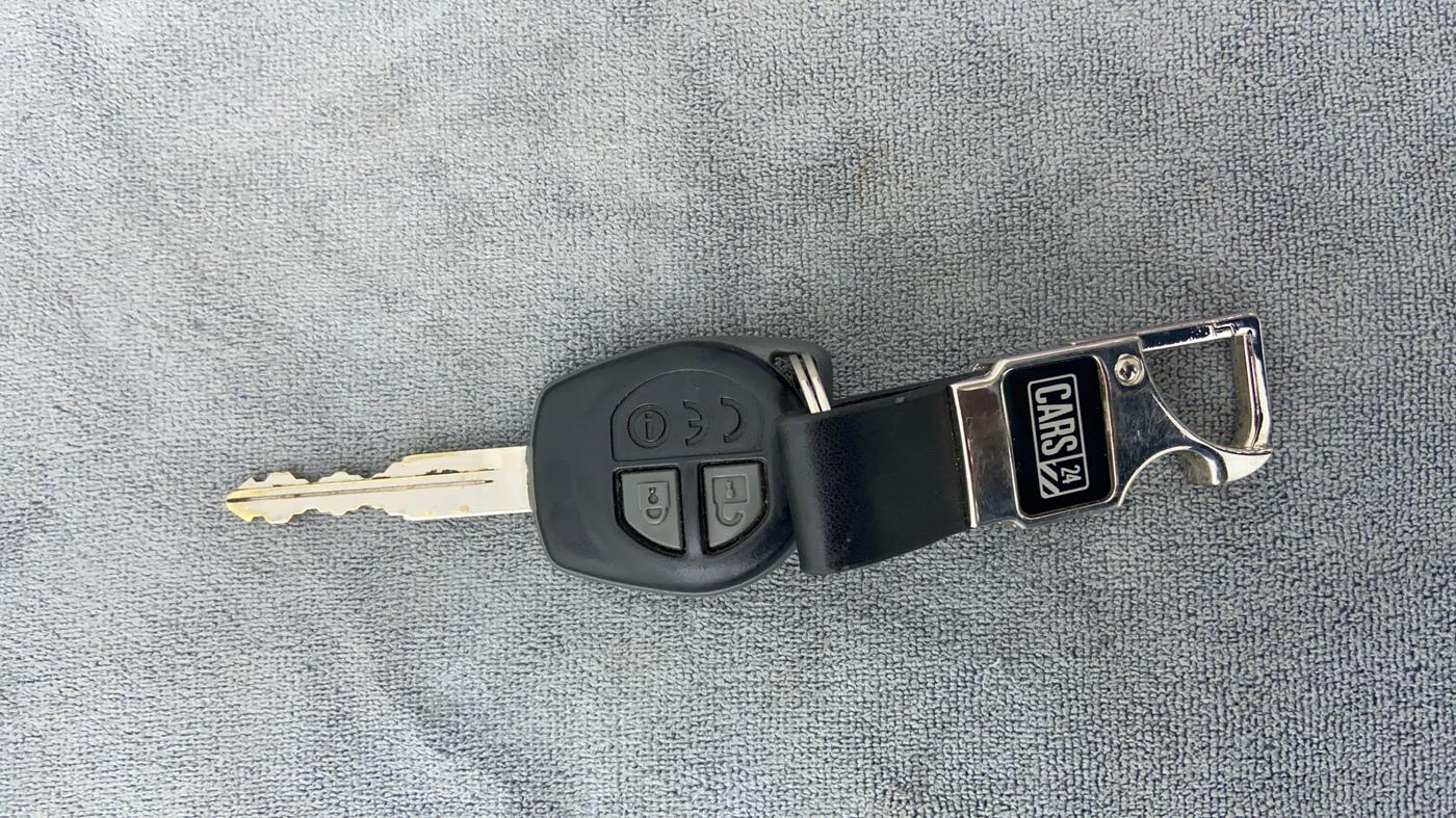 2016 Maruti Baleno DELTA PETROL 1.2, Petrol, Manual, 44,910 km, Key Close Up