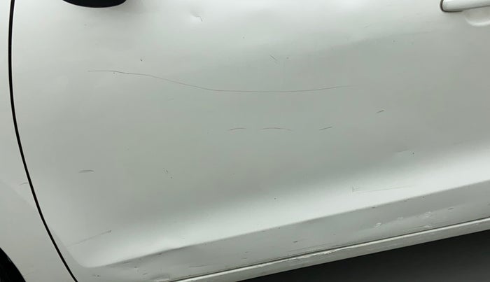 2016 Maruti Baleno DELTA PETROL 1.2, Petrol, Manual, 44,910 km, Front passenger door - Minor scratches