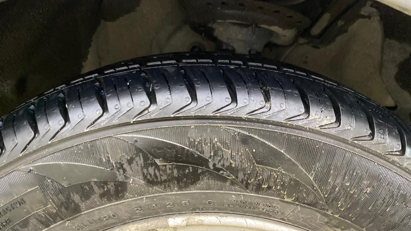 2013 Hyundai i20 SPORTZ 1.2, Petrol, Manual, 79,203 km, Right Front Tyre Tread