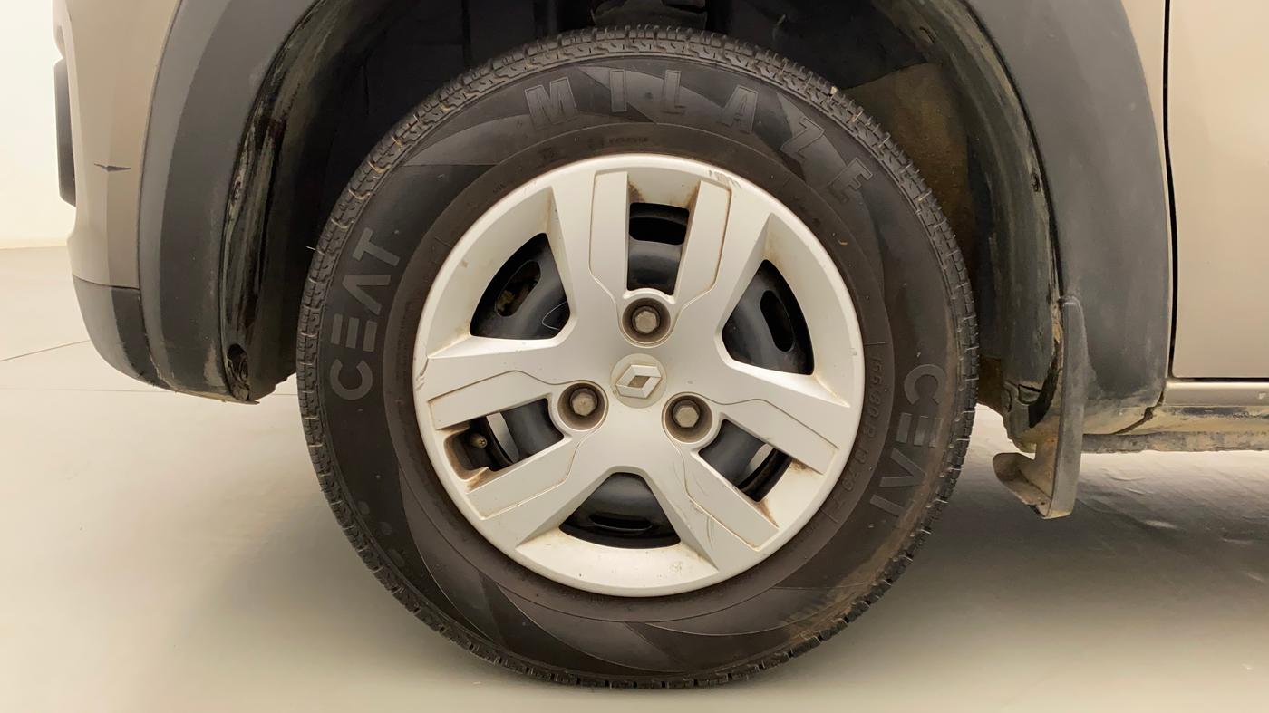 2018 Renault Kwid RXT 1.0 AMT, Petrol, Automatic, 26,869 km, Left Front Wheel