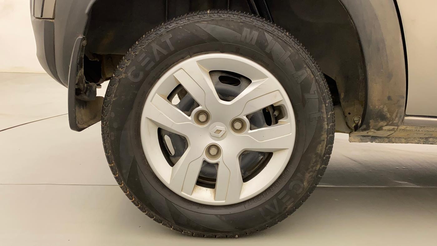 2018 Renault Kwid RXT 1.0 AMT, Petrol, Automatic, 26,869 km, Right Rear Wheel