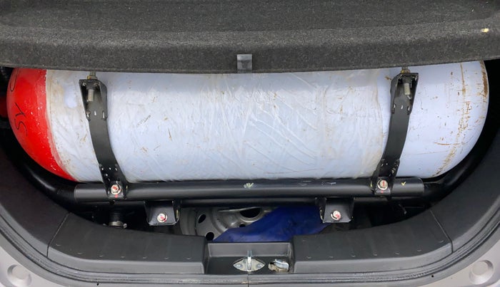 2014 Maruti Wagon R 1.0 LXI CNG, CNG, Manual, 88,976 km, Boot Inside
