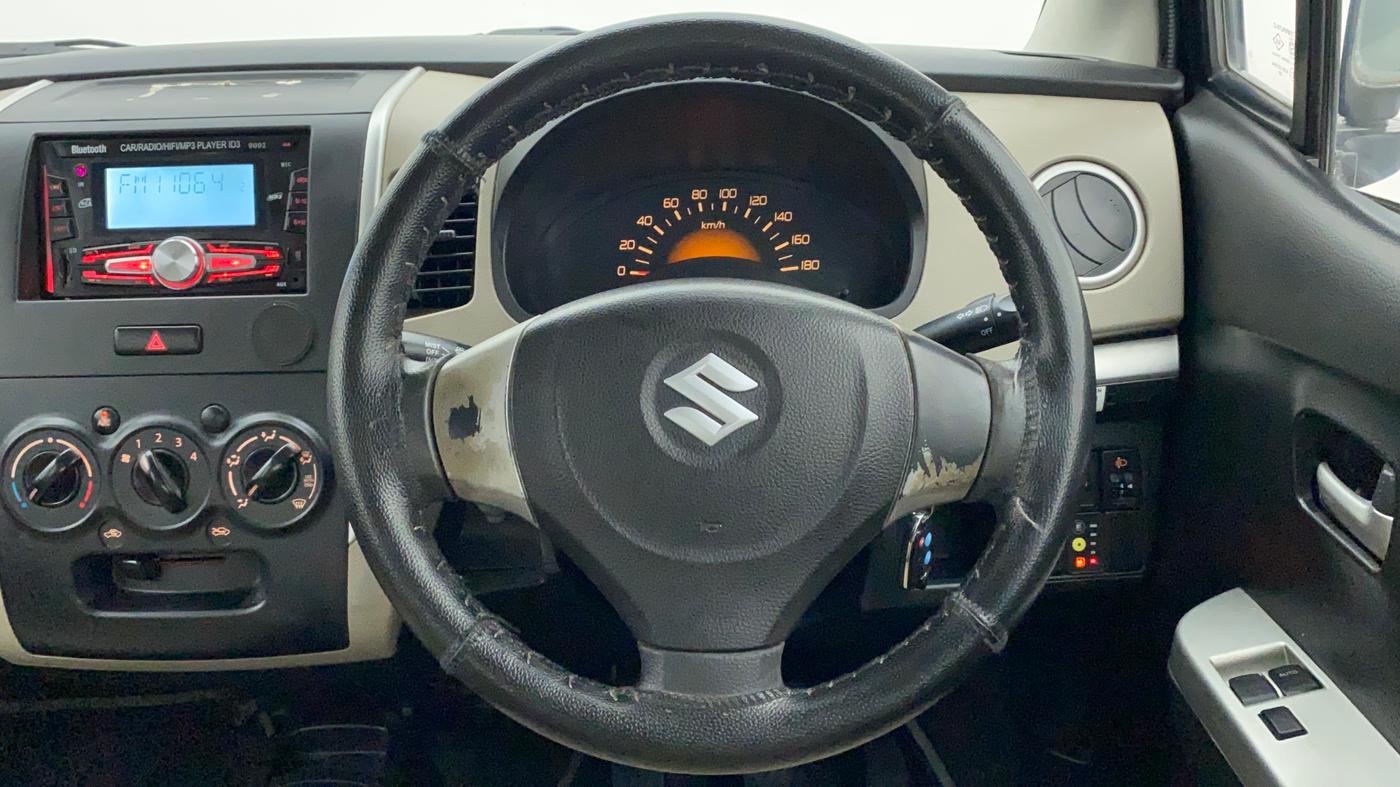 2014 Maruti Wagon R 1.0 LXI CNG, CNG, Manual, 88,976 km, Steering Wheel Close Up