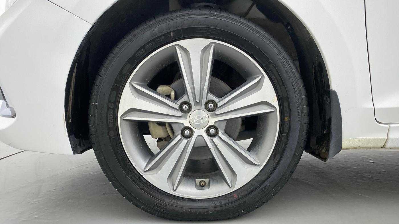 2018 Hyundai Verna 1.6 CRDI SX, Diesel, Manual, 56,082 km, Left Front Wheel