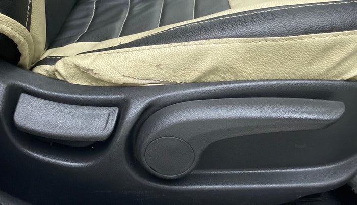 2018 Hyundai Verna 1.6 CRDI SX, Diesel, Manual, 56,082 km, Driver Side Adjustment Panel