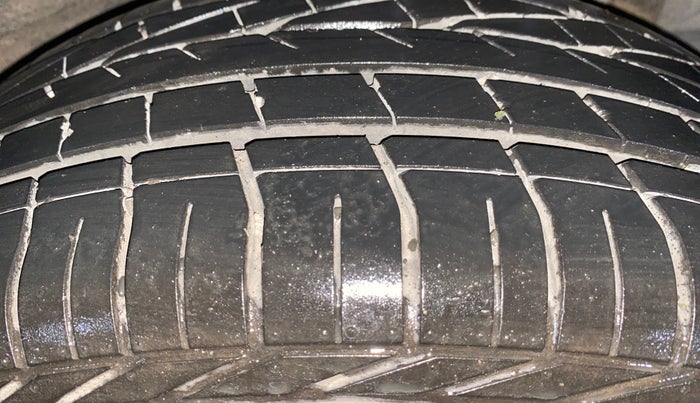 2020 Tata NEXON XZ PLUS PETROL, Petrol, Manual, 9,660 km, Left Rear Tyre Tread