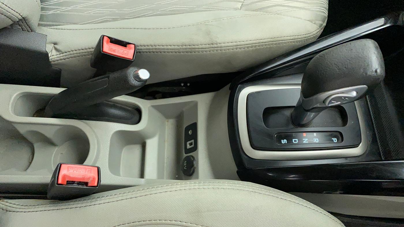 2015 Ford Ecosport 1.5 TITANIUM TI VCT AT, Petrol, Automatic, 48,532 km, Gear Lever