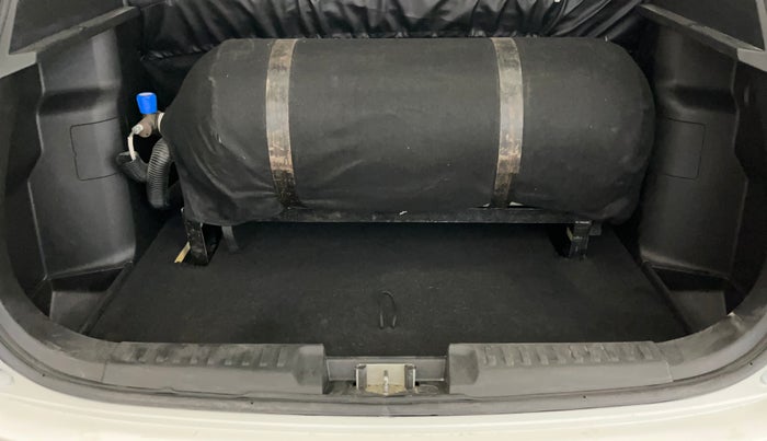 2021 Maruti Vitara Brezza VXI, CNG, Manual, 79,338 km, Boot Inside