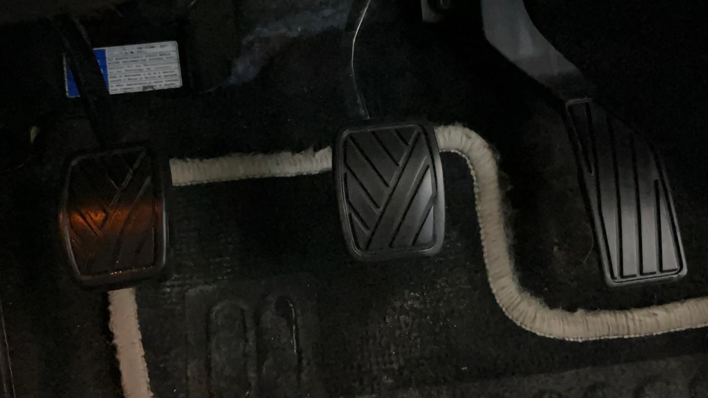 2021 Maruti Vitara Brezza VXI, CNG, Manual, 79,561 km, Pedals