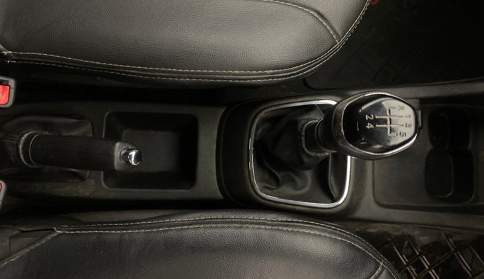 2018 Renault Kwid RXT 1.0, Petrol, Manual, 77,887 km, Gear Lever