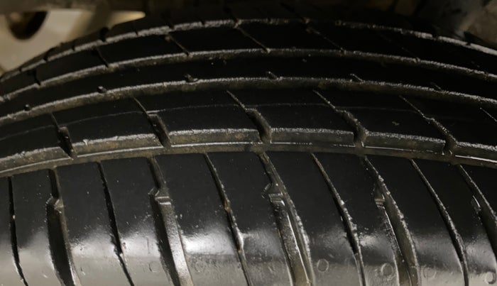 2018 Renault Kwid RXT 1.0, Petrol, Manual, 77,887 km, Left Rear Tyre Tread