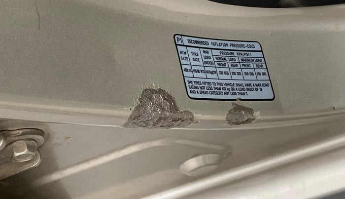 2013 Hyundai i10 ERA 1.1, Petrol, Manual, 62,049 km, Right B pillar - Slightly rusted