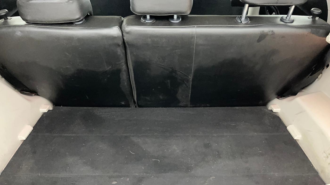 2019 Mahindra XUV300 W8 1.2 PETROL, Petrol, Manual, 44,463 km, Boot Inside