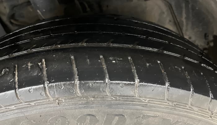 2020 Tata NEXON XM PETROL, Petrol, Manual, 69,022 km, Right Front Tyre Tread