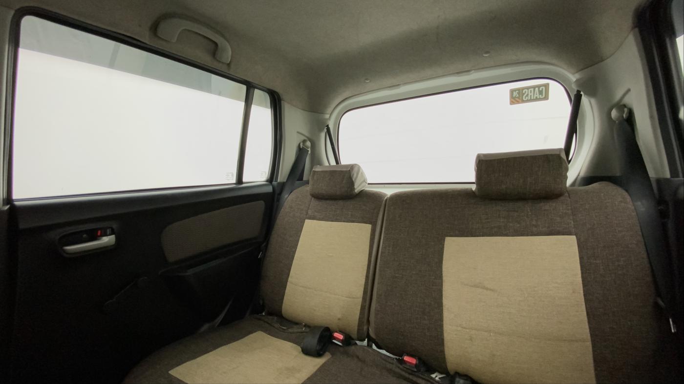 2015 Maruti Wagon R 1.0 LXI, Petrol, Manual, 86,383 km, Right Side Rear Door Cabin