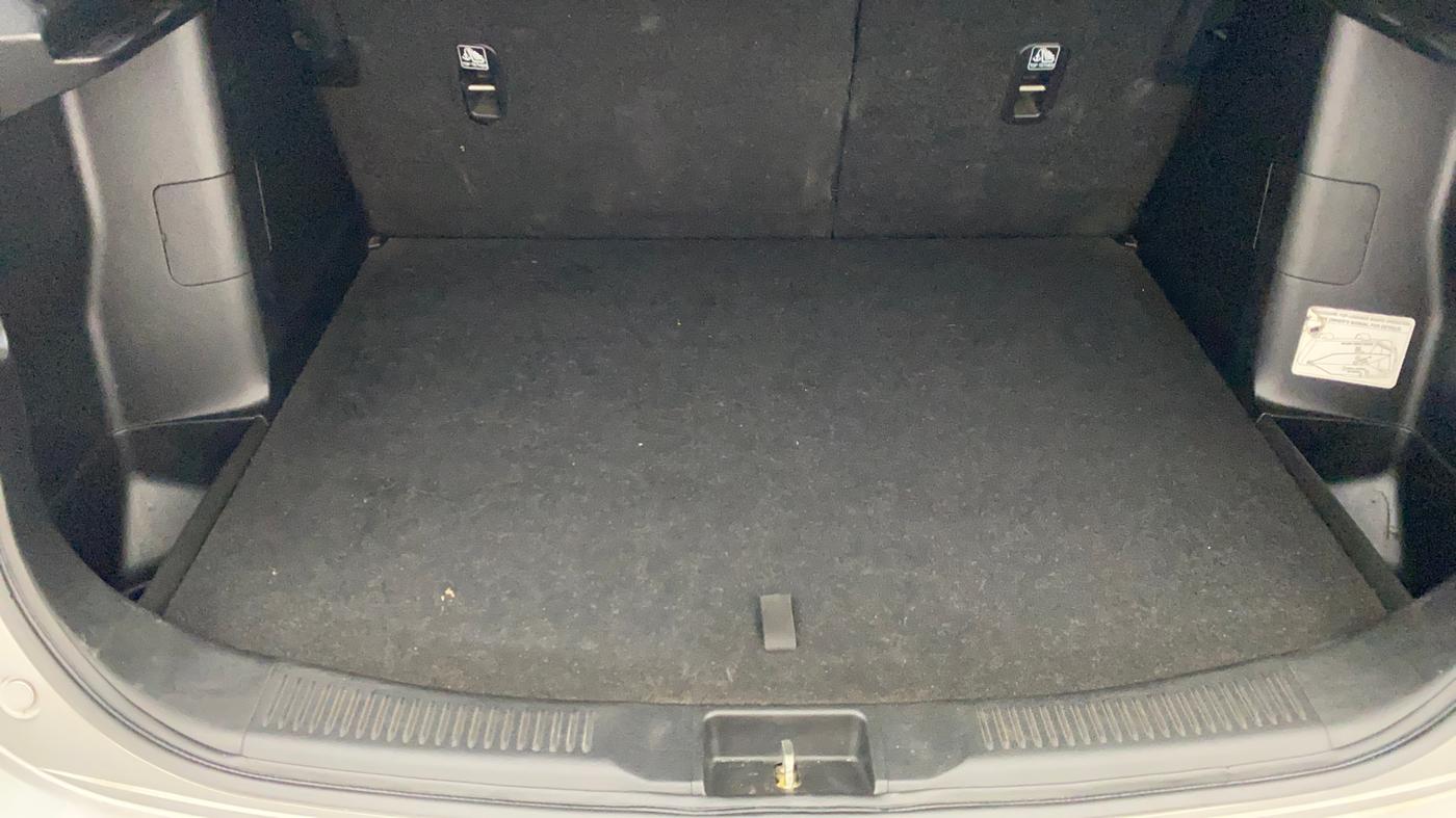 2018 Maruti S Cross ZETA 1.3, Diesel, Manual, 78,754 km, Boot Inside