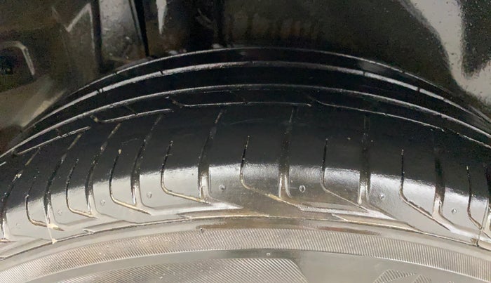 2018 Maruti S Cross ZETA 1.3, Diesel, Manual, 78,754 km, Right Rear Tyre Tread