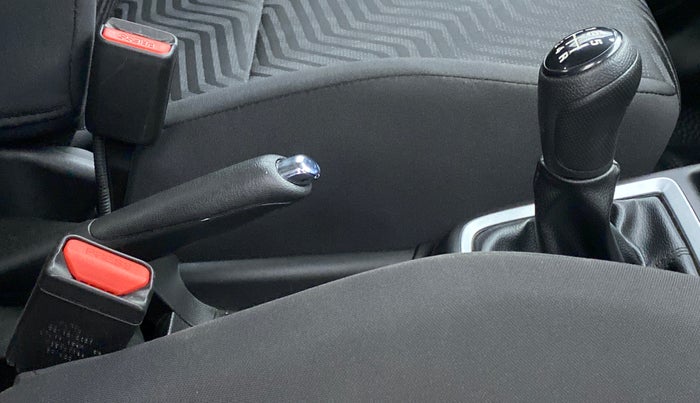 2020 Maruti Swift VXI D, Petrol, Manual, 4,463 km, Gear Lever