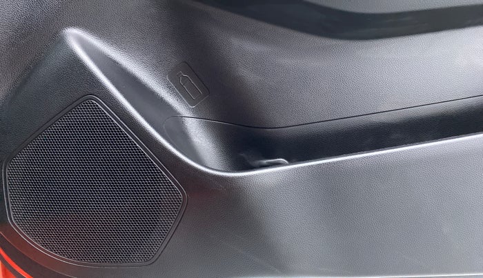 2020 Maruti Swift VXI D, Petrol, Manual, 4,463 km, Speaker